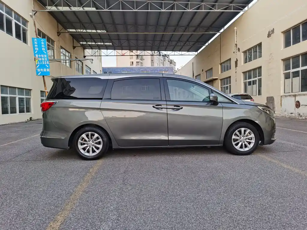 Buick GL8 2017 ES 28T Comfort V