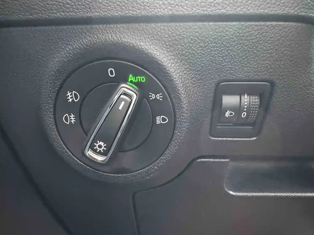 Skoda Karoq — миниатюра 11