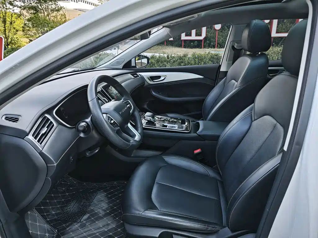 Roewe i6 MAX New Energy — миниатюра 10