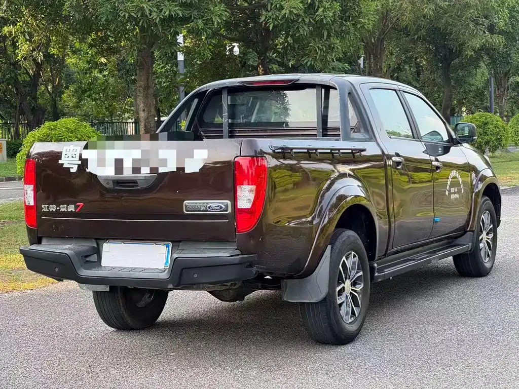 JMC Yuhu 7 — миниатюра 4