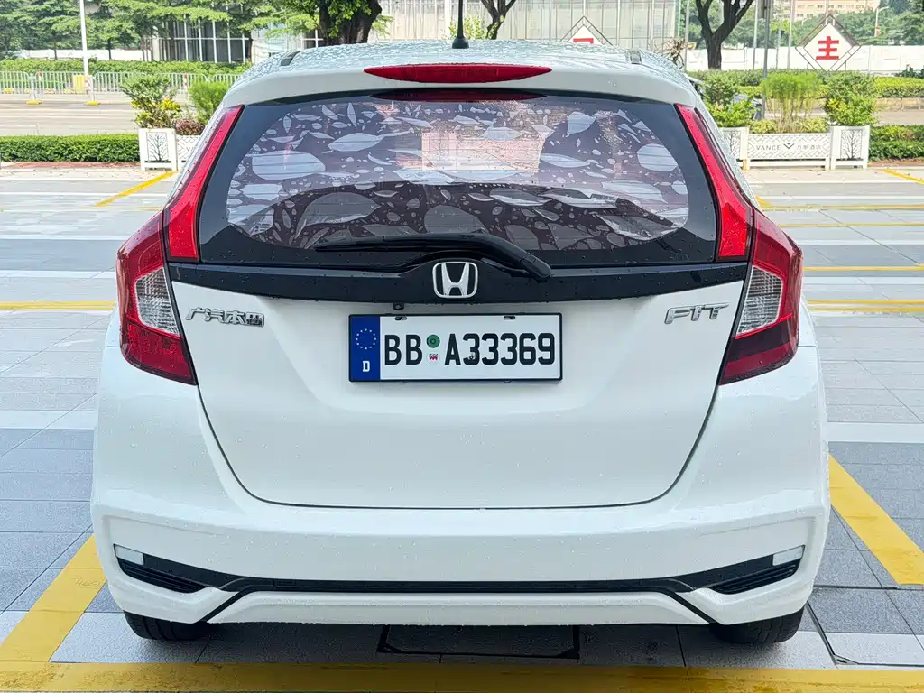 Honda Fit — миниатюра 5
