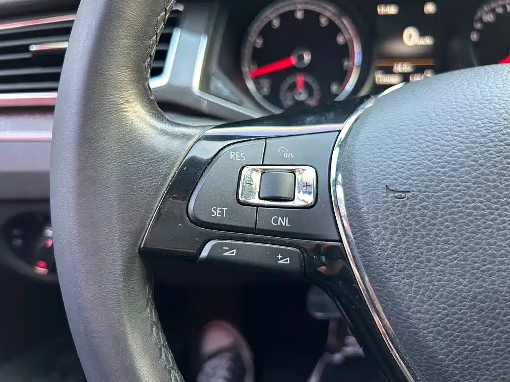 Volkswagen Passat — миниатюра 13