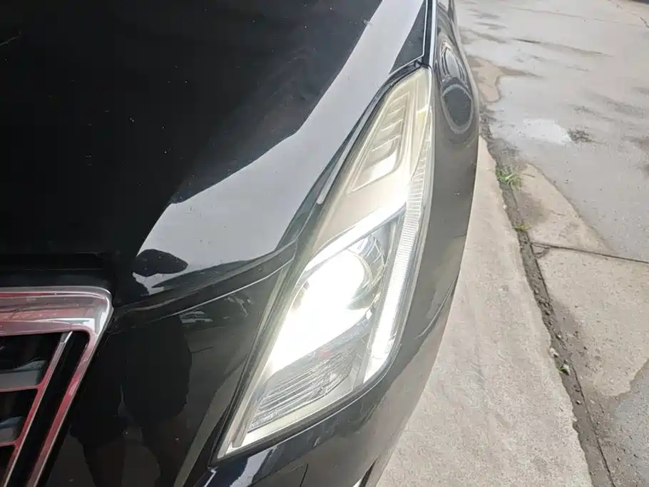 Cadillac XTS — миниатюра 5