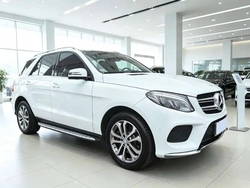 Mercedes-Benz GLE (Import) — миниатюра 3