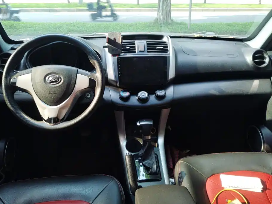 Lifan X60 — миниатюра 12