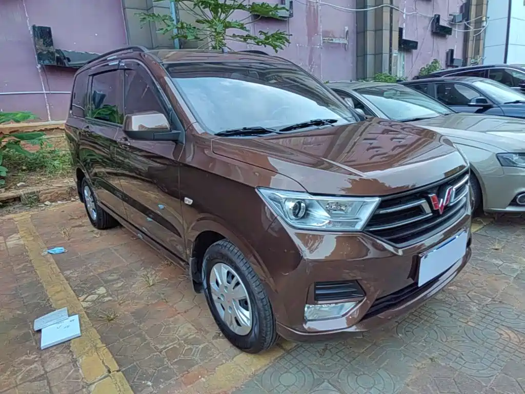 Wuling Hongguang — миниатюра 4
