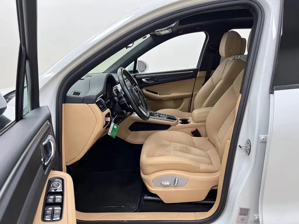 Porsche Macan — миниатюра 9