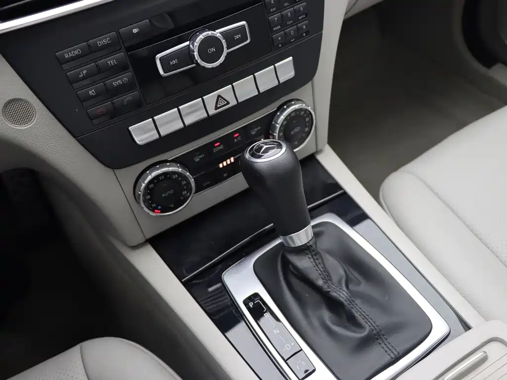 Mercedes-Benz C-Class — миниатюра 18