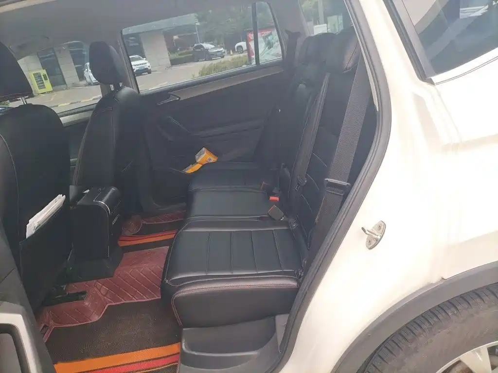 Volkswagen Tiguan L — миниатюра 15