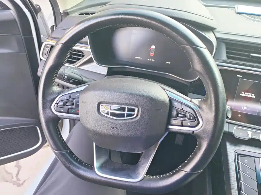 Geely Boyue — миниатюра 15