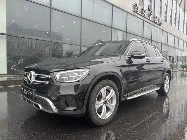 MERCEDES BENZ GLC