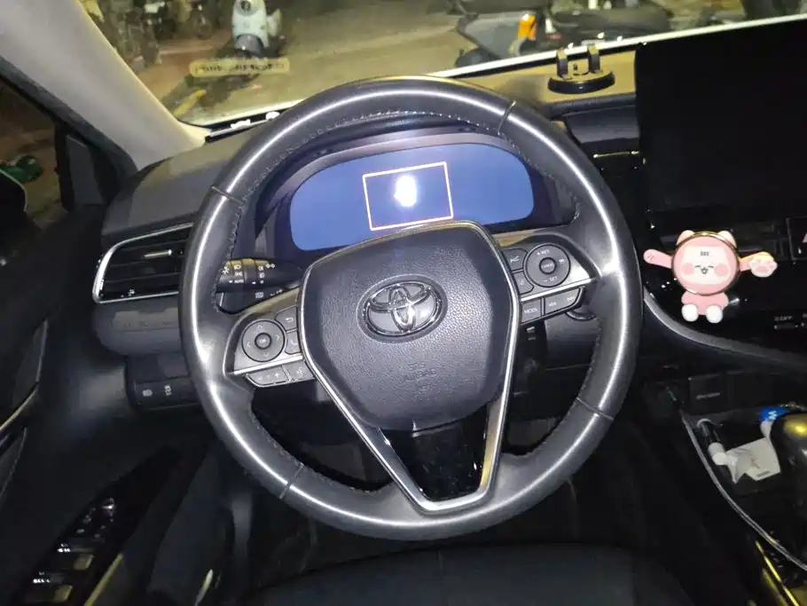 Toyota Camry — миниатюра 15