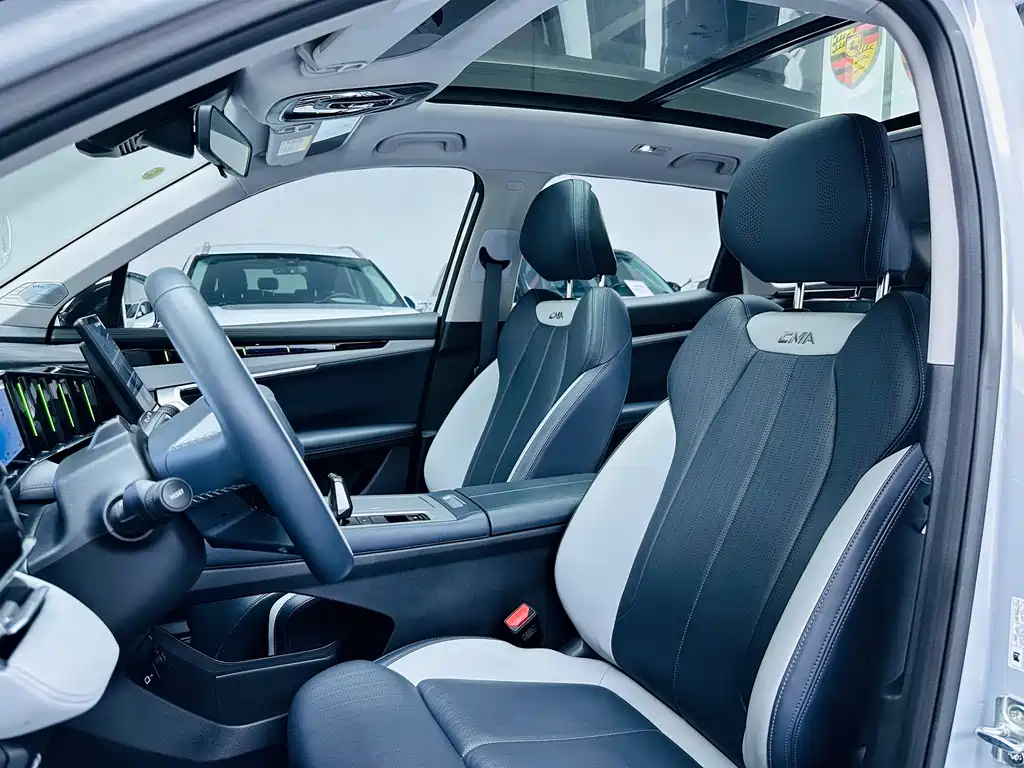 GEELY AUTOMOBILE BOYUE L