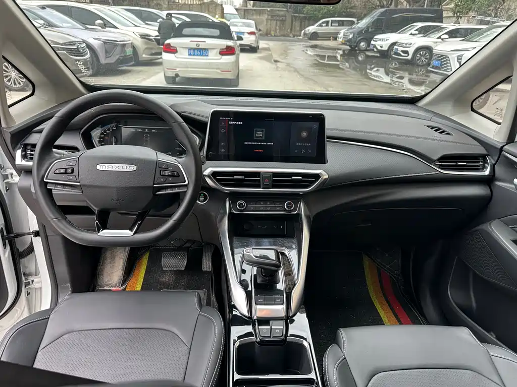 SAIC MAXUS EVERYONE 5