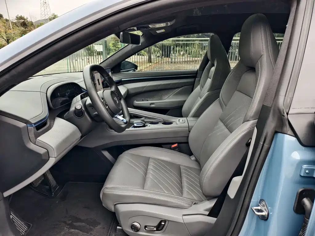 ZEEKR EXTREME KRYPTON 001