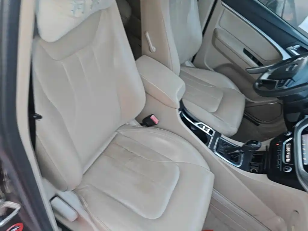 Geely Emgrand — миниатюра 25