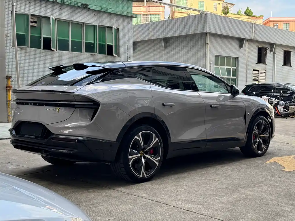 Lotus Eletre 2023 ELETRE R+