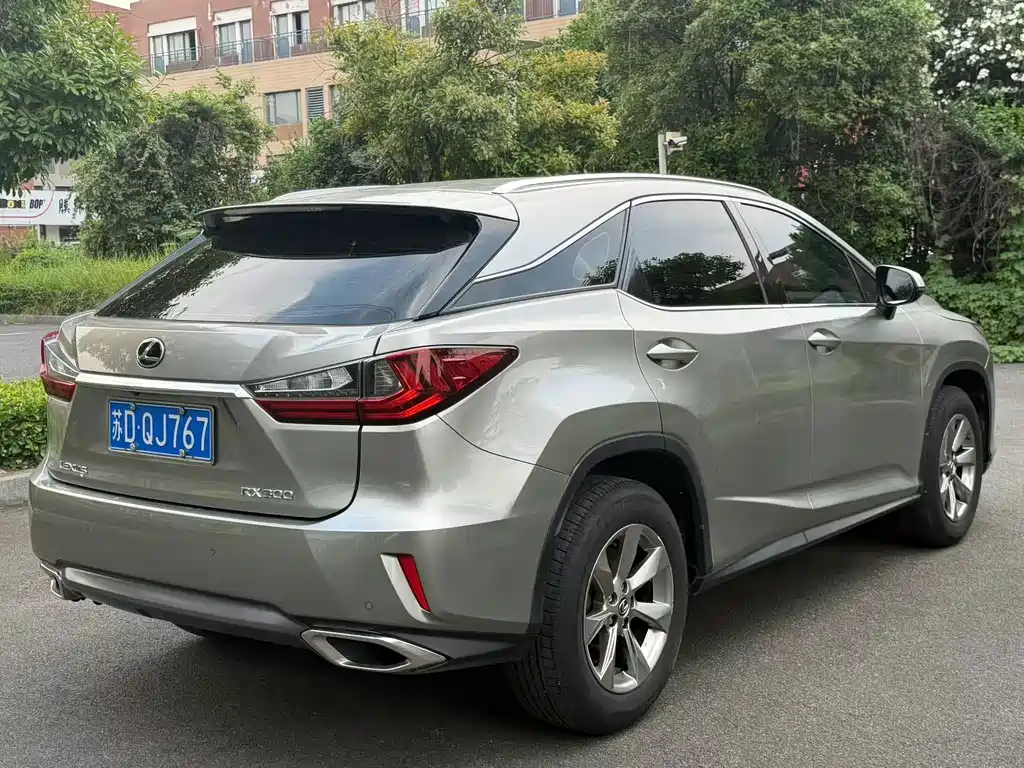Lexus RX — миниатюра 7