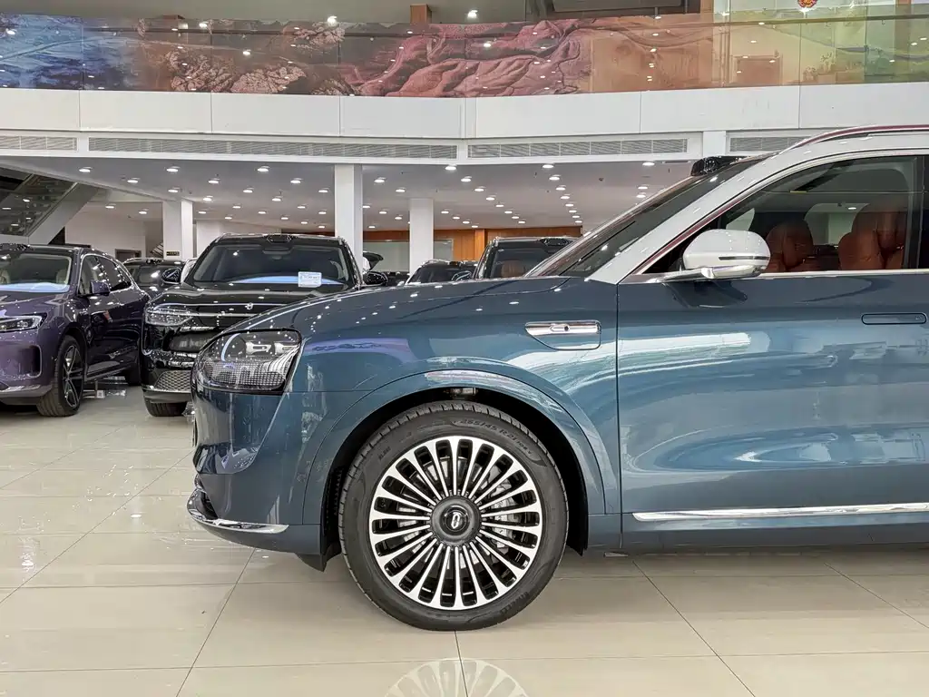 AITO ASK THE WORLD M9