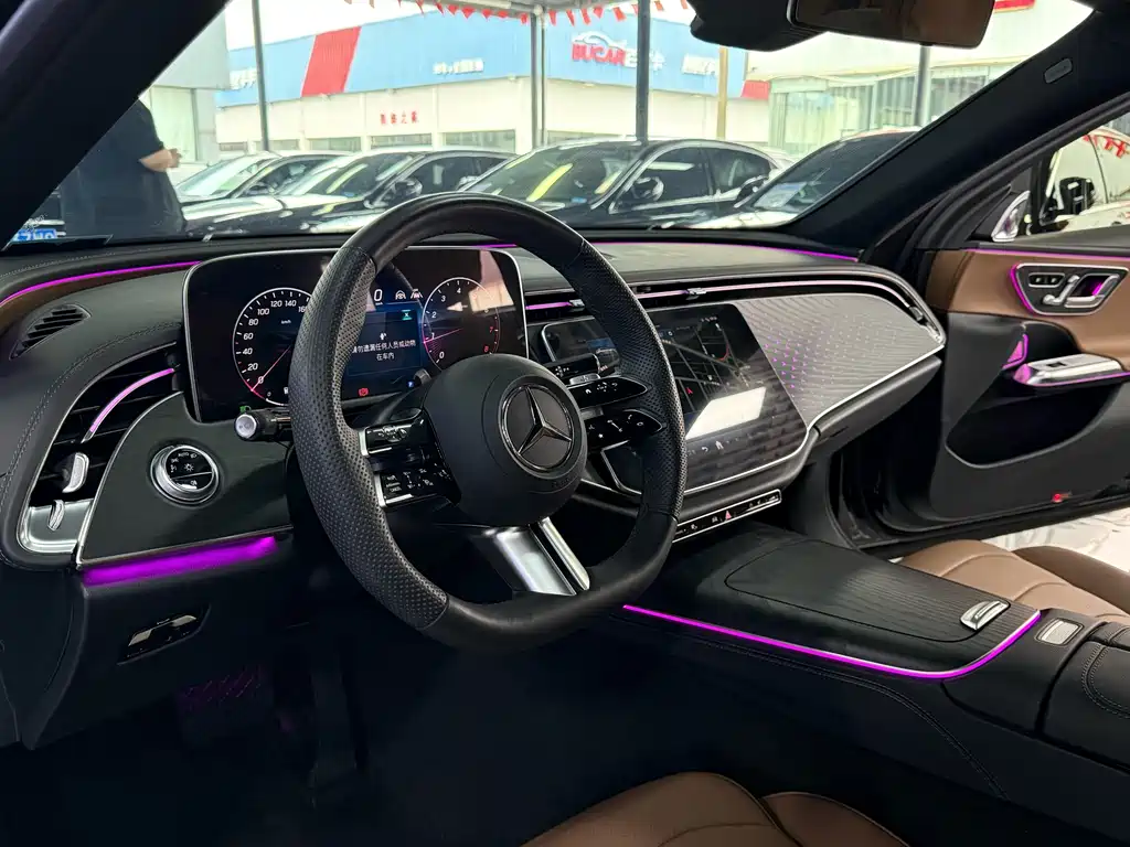 Mercedes-Benz E-Class — миниатюра 9