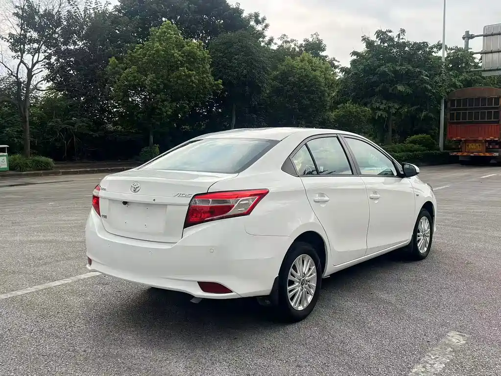 Toyota Vios — миниатюра 7