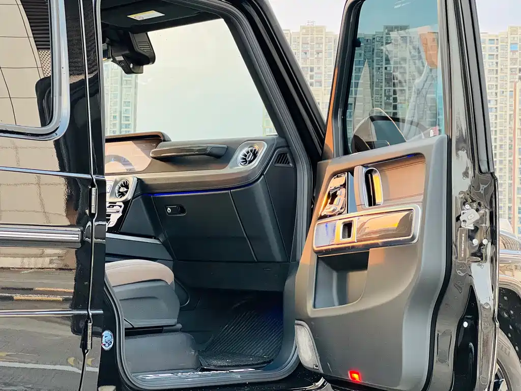 Mercedes-Benz G-Class — миниатюра 6