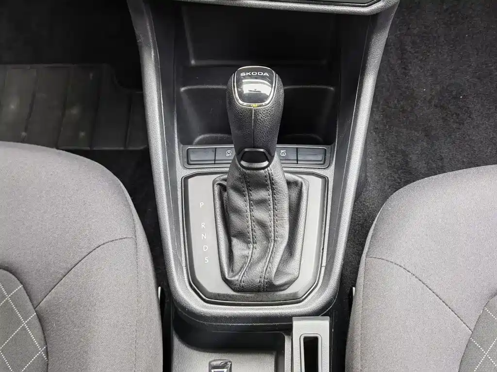 Skoda Rapid — миниатюра 13