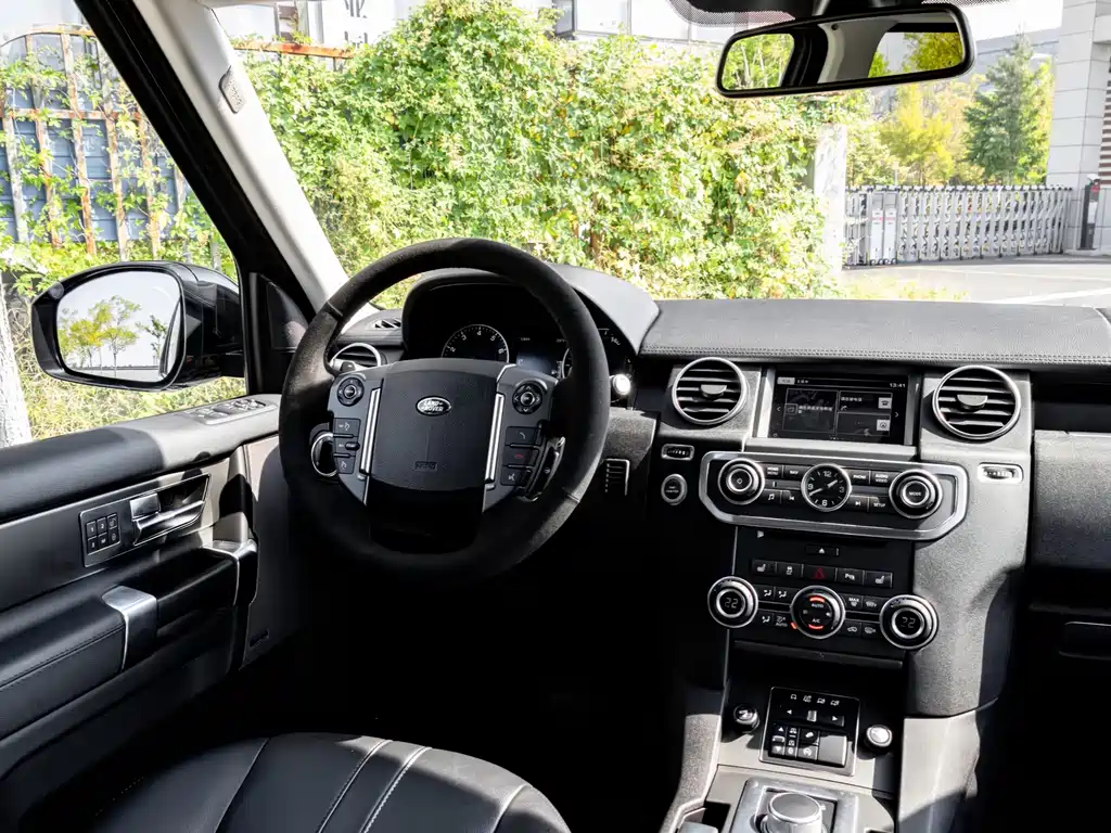 Land Rover Discovery — миниатюра 20