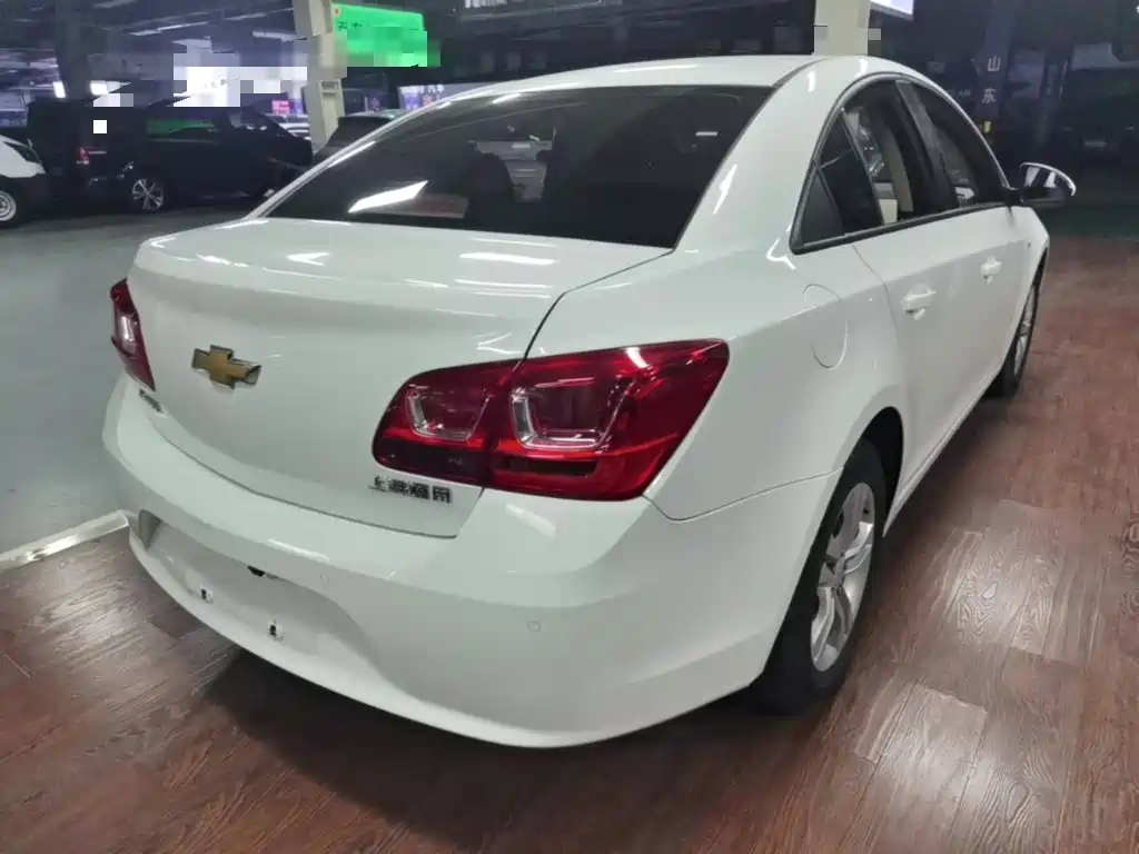 Chevrolet Cruze — миниатюра 7