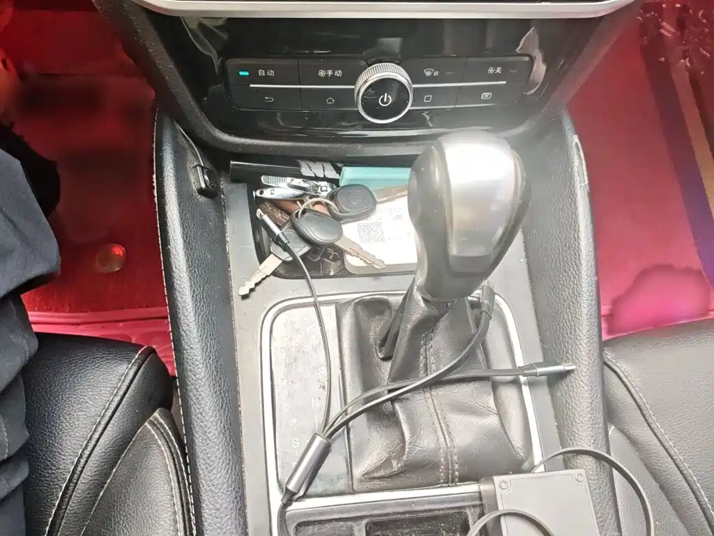 BYD MAX — миниатюра 7