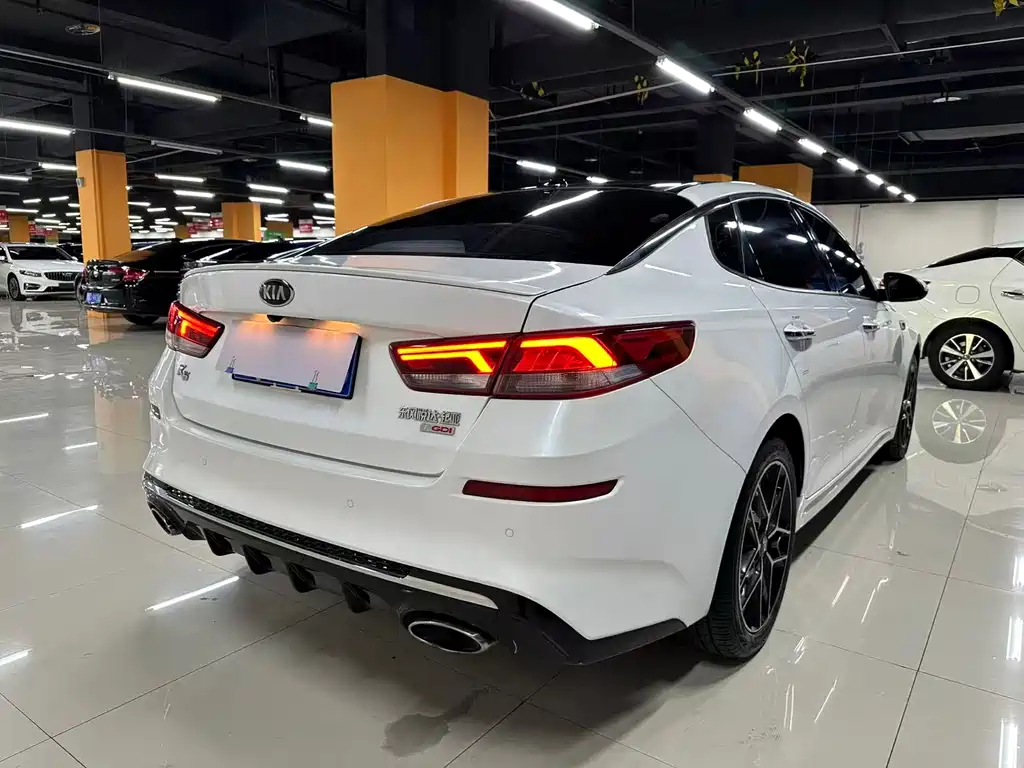 Kia K5 — миниатюра 7