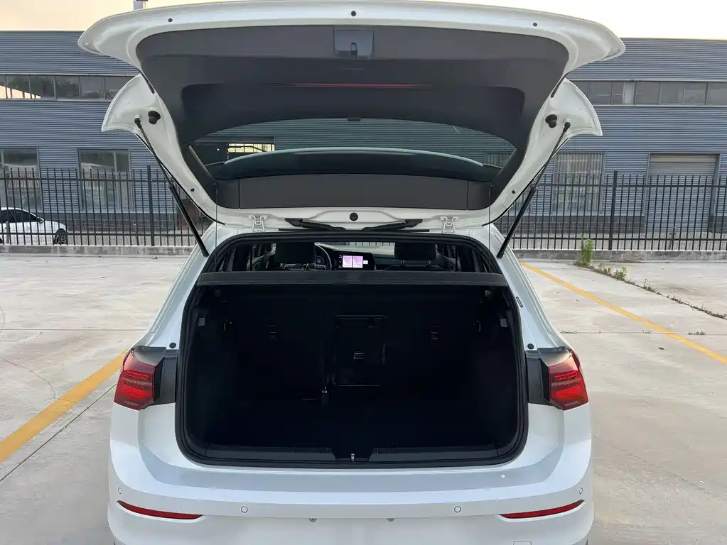 Volkswagen Golf 2023 280TSI DSG R-Line Lite