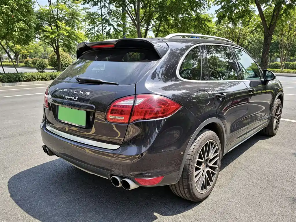 Porsche Cayenne 2014 Cayenne Platinum Edition 3.0T