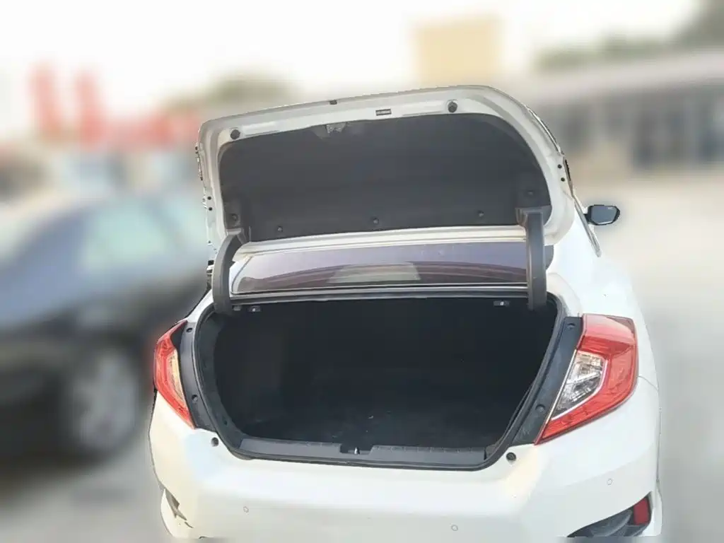 Honda Civic — миниатюра 24