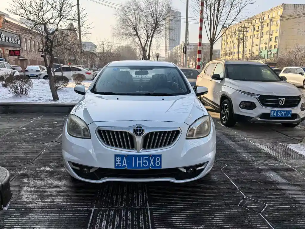 Zhonghua H330 — миниатюра 2