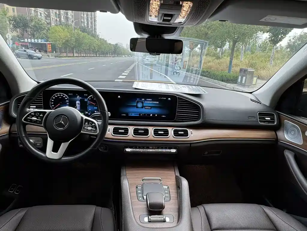 Mercedes-Benz GLE New Energy — миниатюра 17