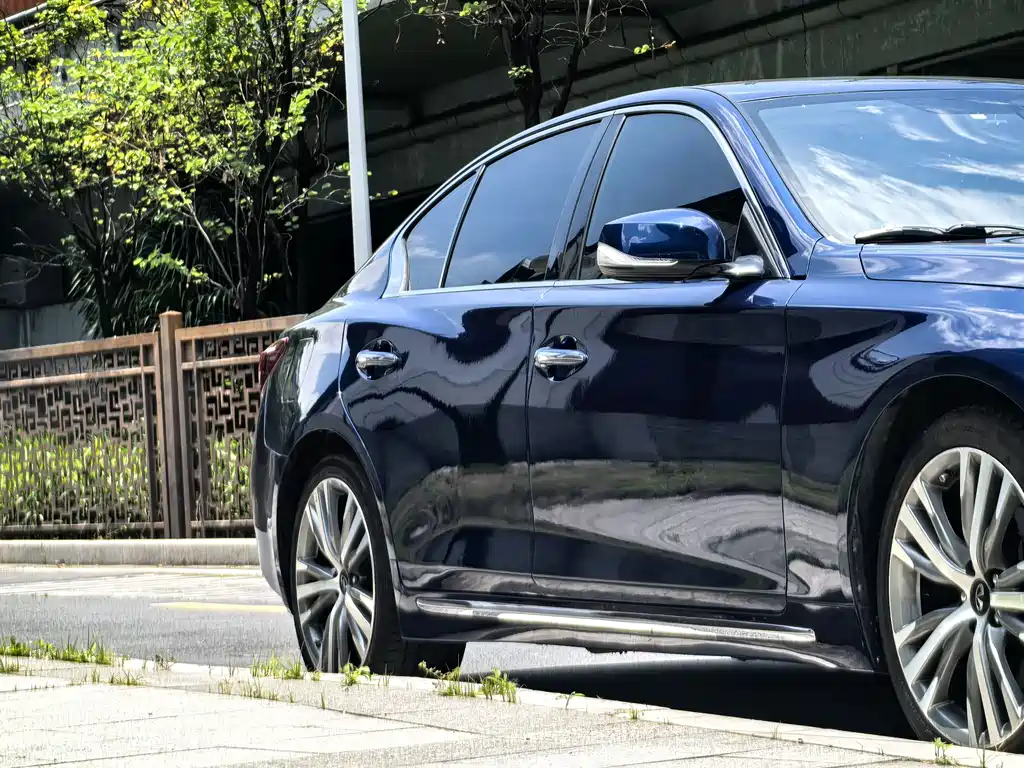 Infiniti Q50L 2018 2.0T Sport VI