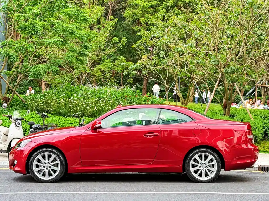Lexus IS 2011 250C