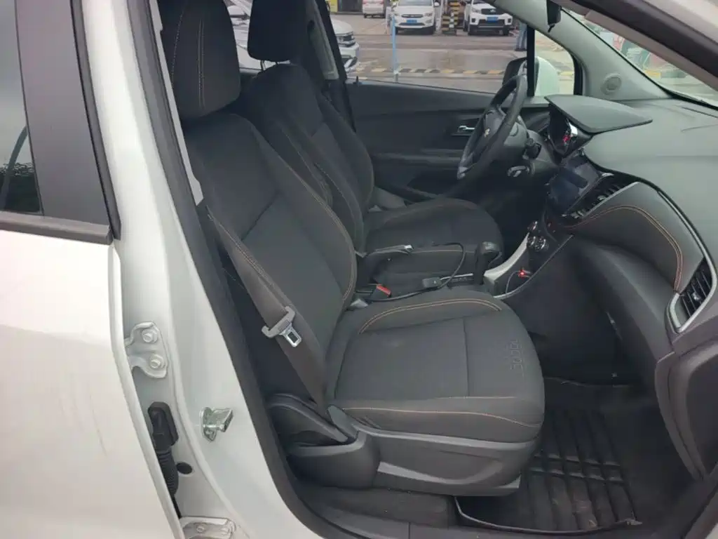 Chevrolet Trax — миниатюра 25