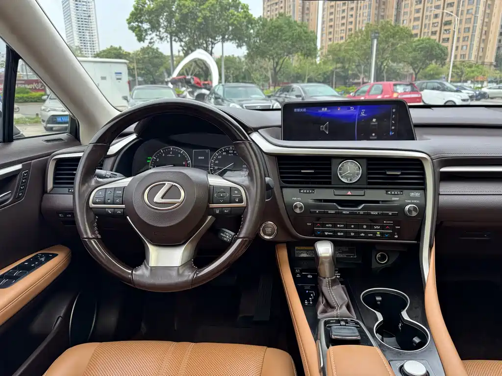 Lexus RX — миниатюра 12