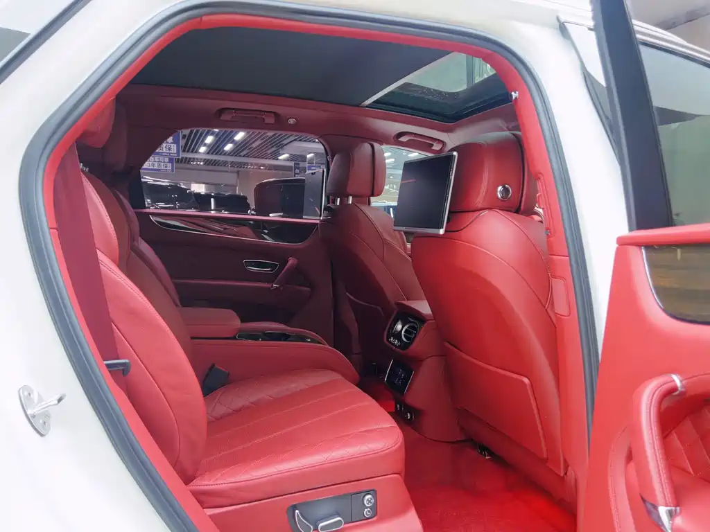 Bentley Bentayga — фотографии объявления, Фото 8
