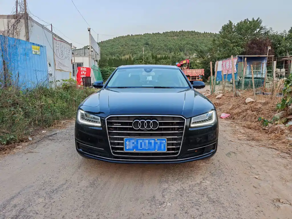 Audi A8 — миниатюра 2