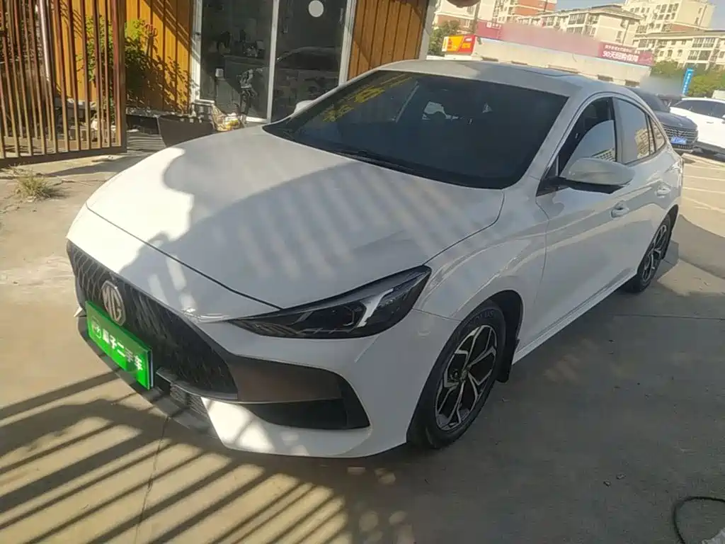 MG 5 2022 180DVVT CVT Luxury