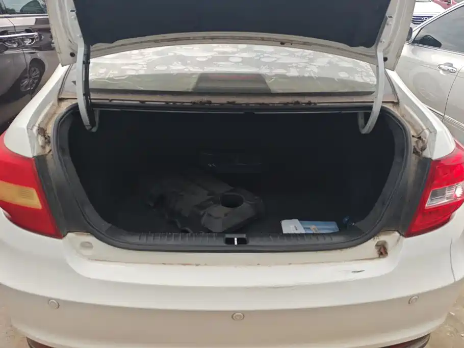 Geely Vision — миниатюра 4
