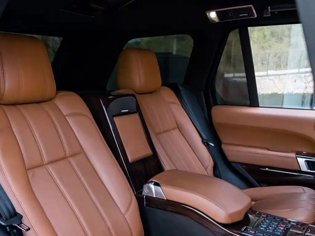Land Rover Range Rover — миниатюра 16
