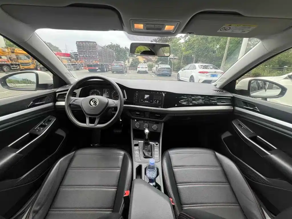 Volkswagen Bora 2020 1.5L AT Elite