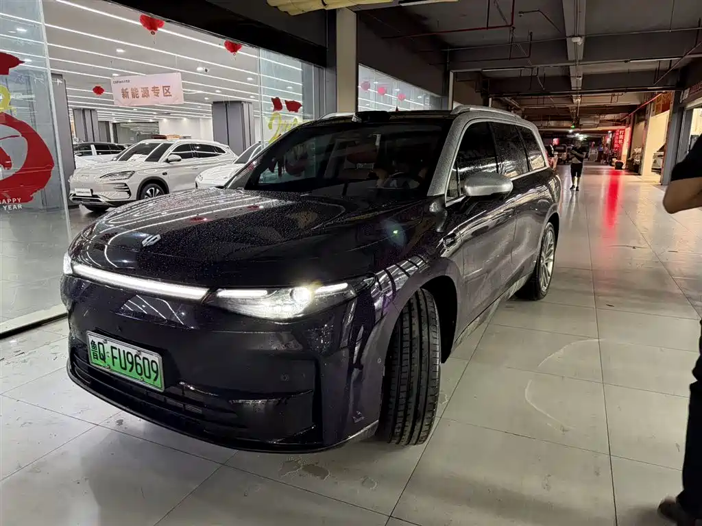 Leapmotor C16