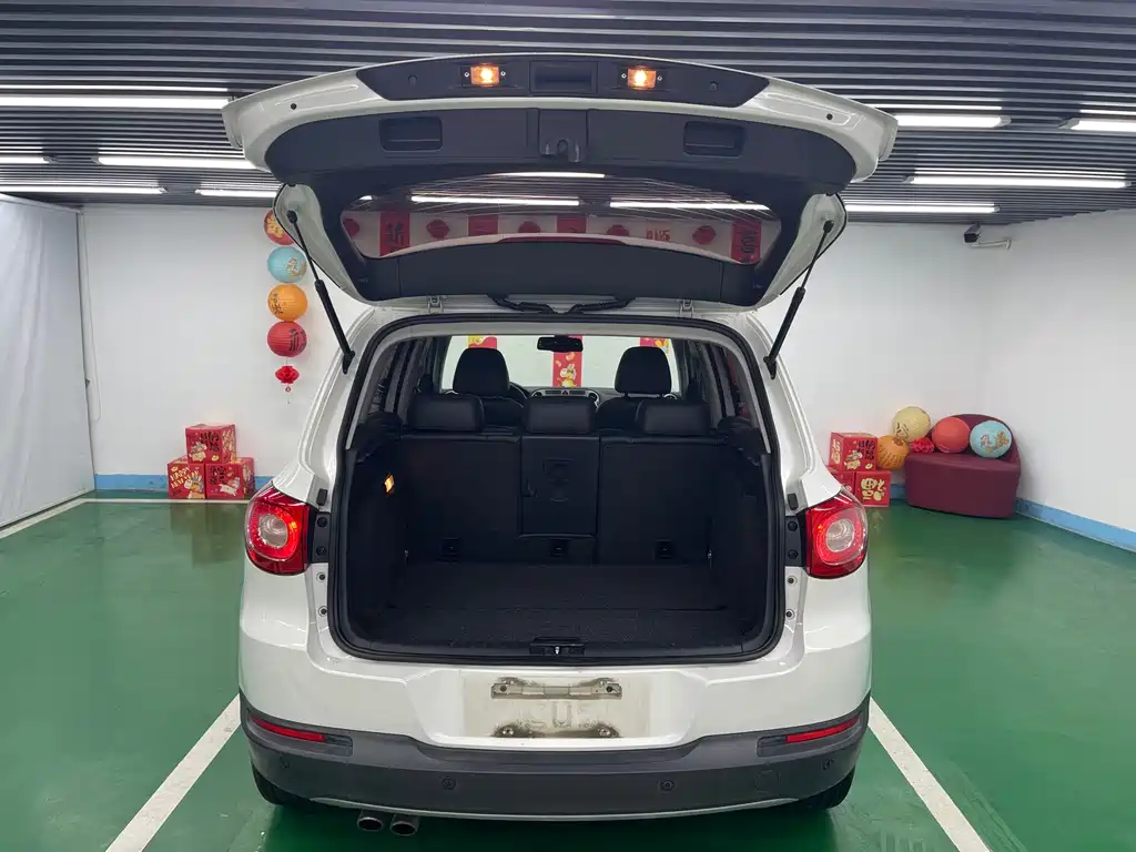 Volkswagen Tiguan — миниатюра 23