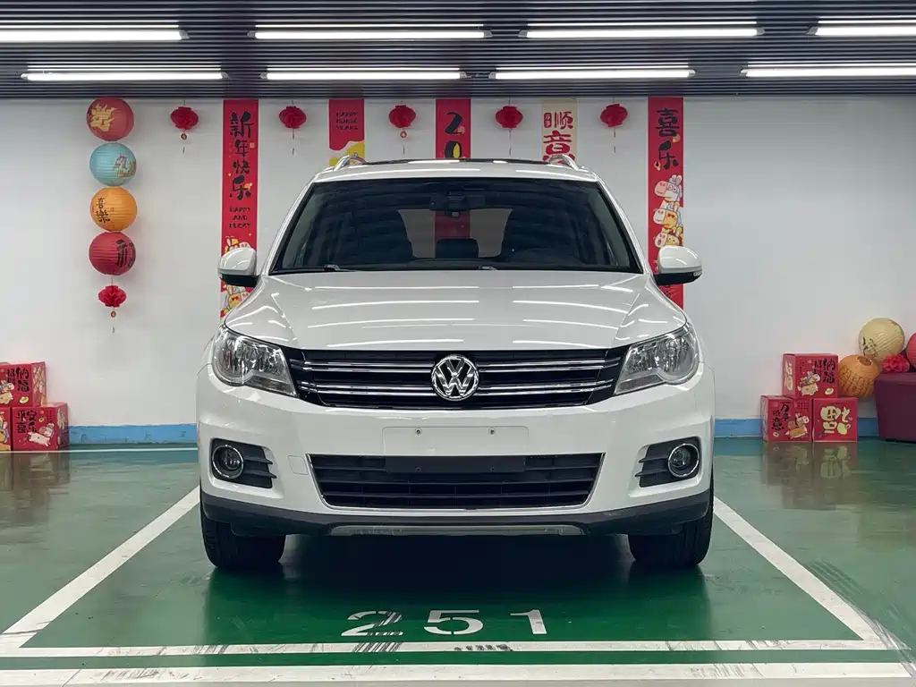 Volkswagen Tiguan — миниатюра 2