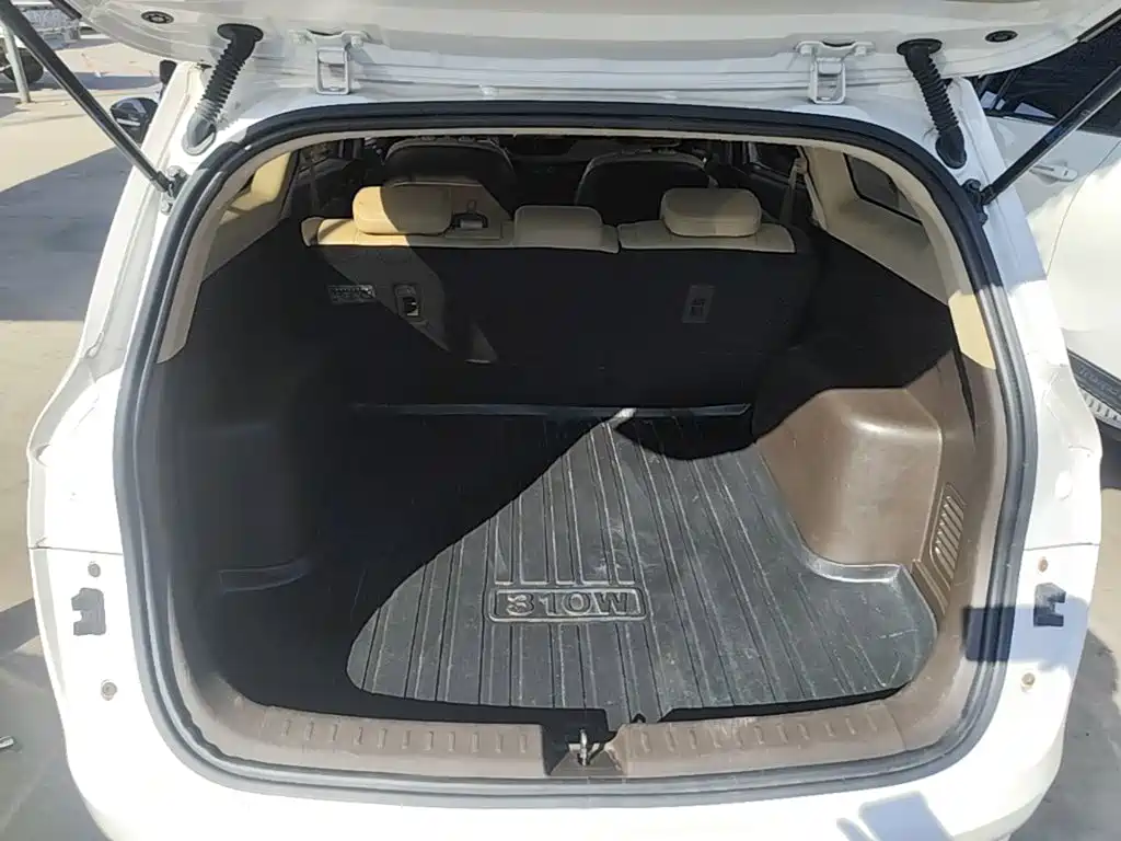 Baojun 310W — миниатюра 19